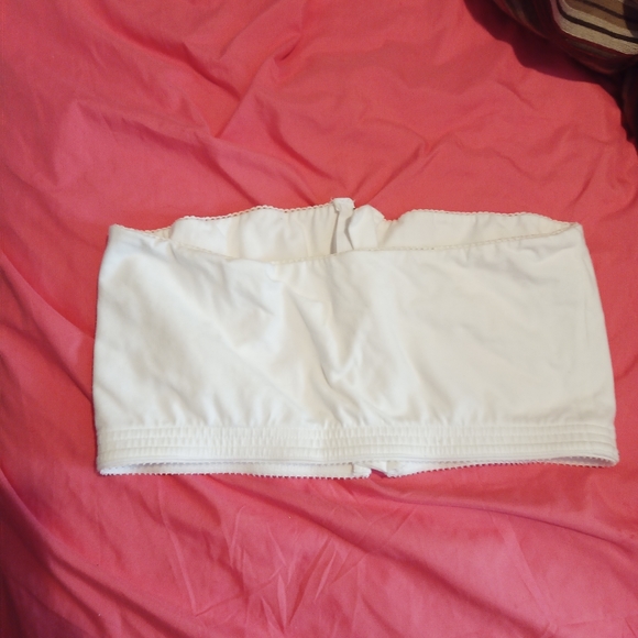 Medela pumping bra - Picture 2 of 3